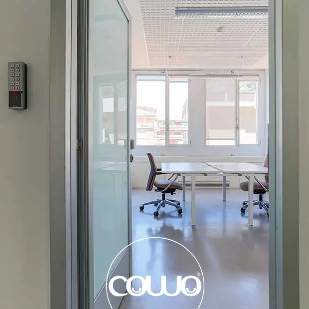 coworking-roma-crist-colombo-uff-2-scrivanie